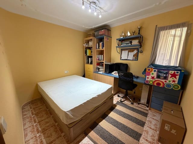 4 chambre Appartement à vendre à Pedreguer - 180 000 € (Ref: 9863445)