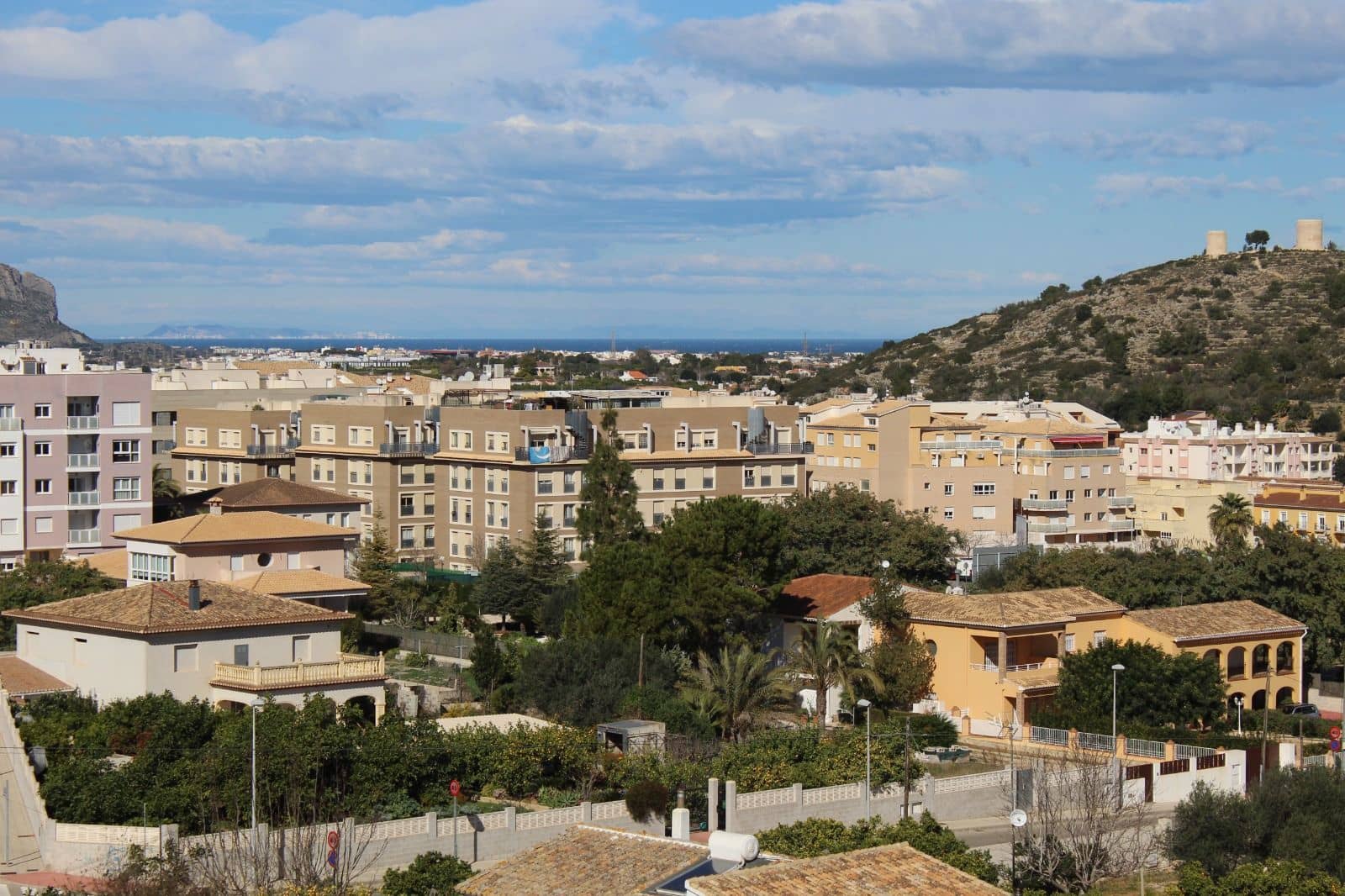 4 bedroom Penthouse for sale in Pedreguer with pool - € 289,000 (Ref: 9882632)