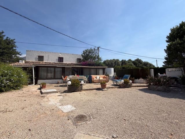 3 soverom Villa til salgs i Centro ciudad, Javea / Xàbia med svømmebasseng garasje - € 375 000 (Ref: 9883600)
