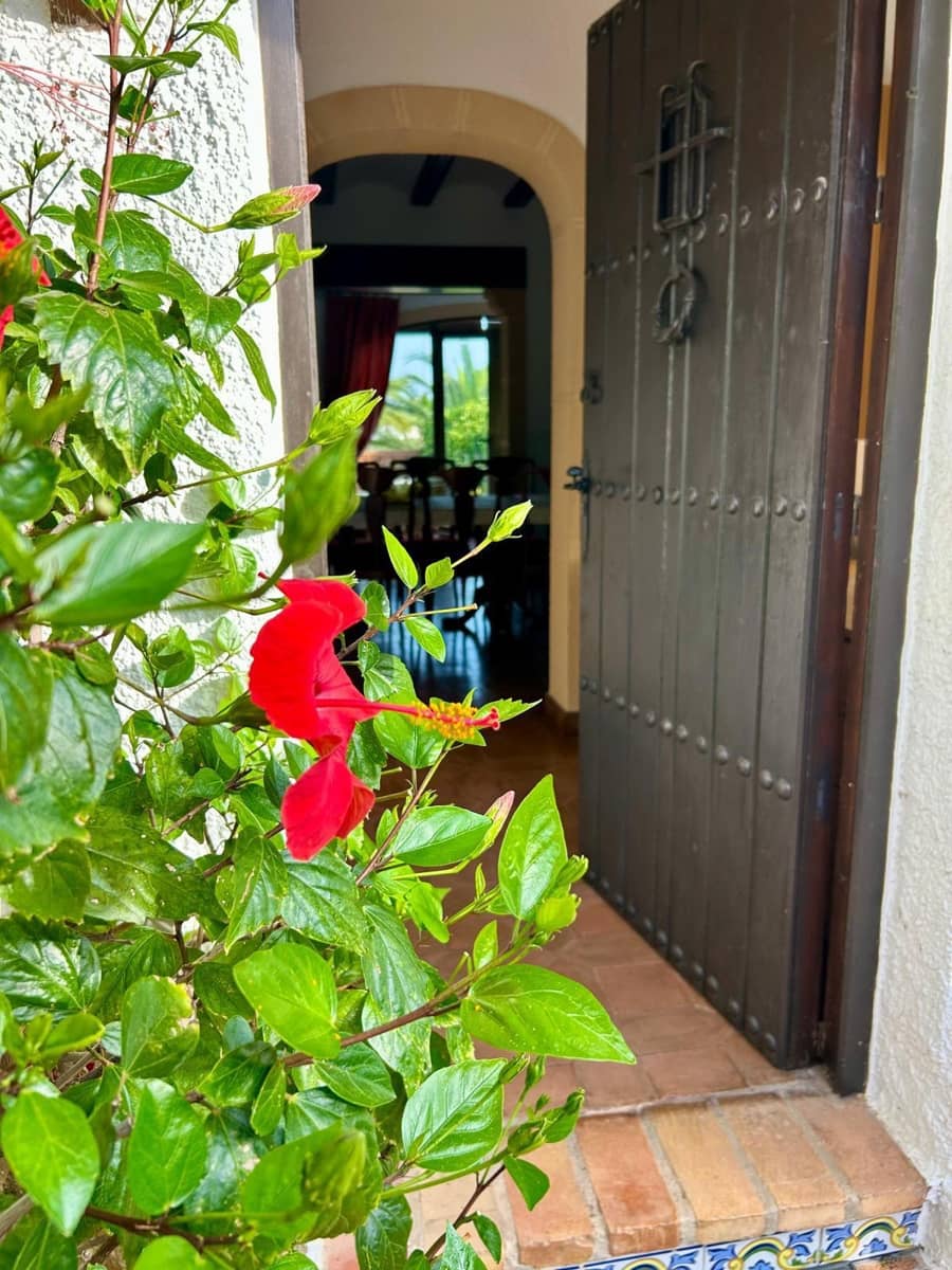 4 sovrum Villa till salu i Denia med pool garage - 695 000 € (Ref: 9891240)