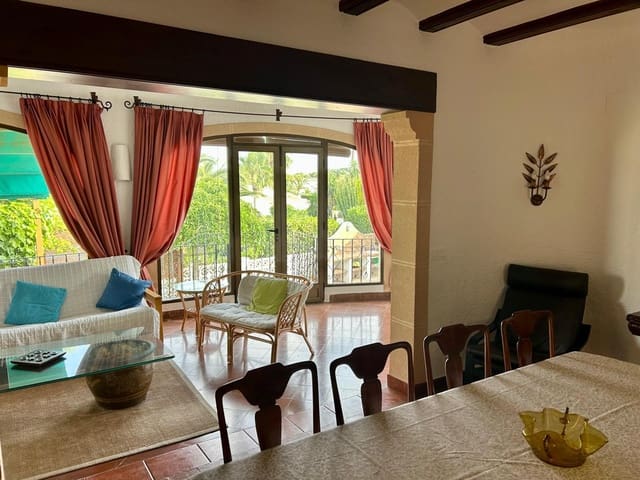 4 sovrum Villa till salu i Dénia med pool garage - 695 000 € (Ref: 9891240)