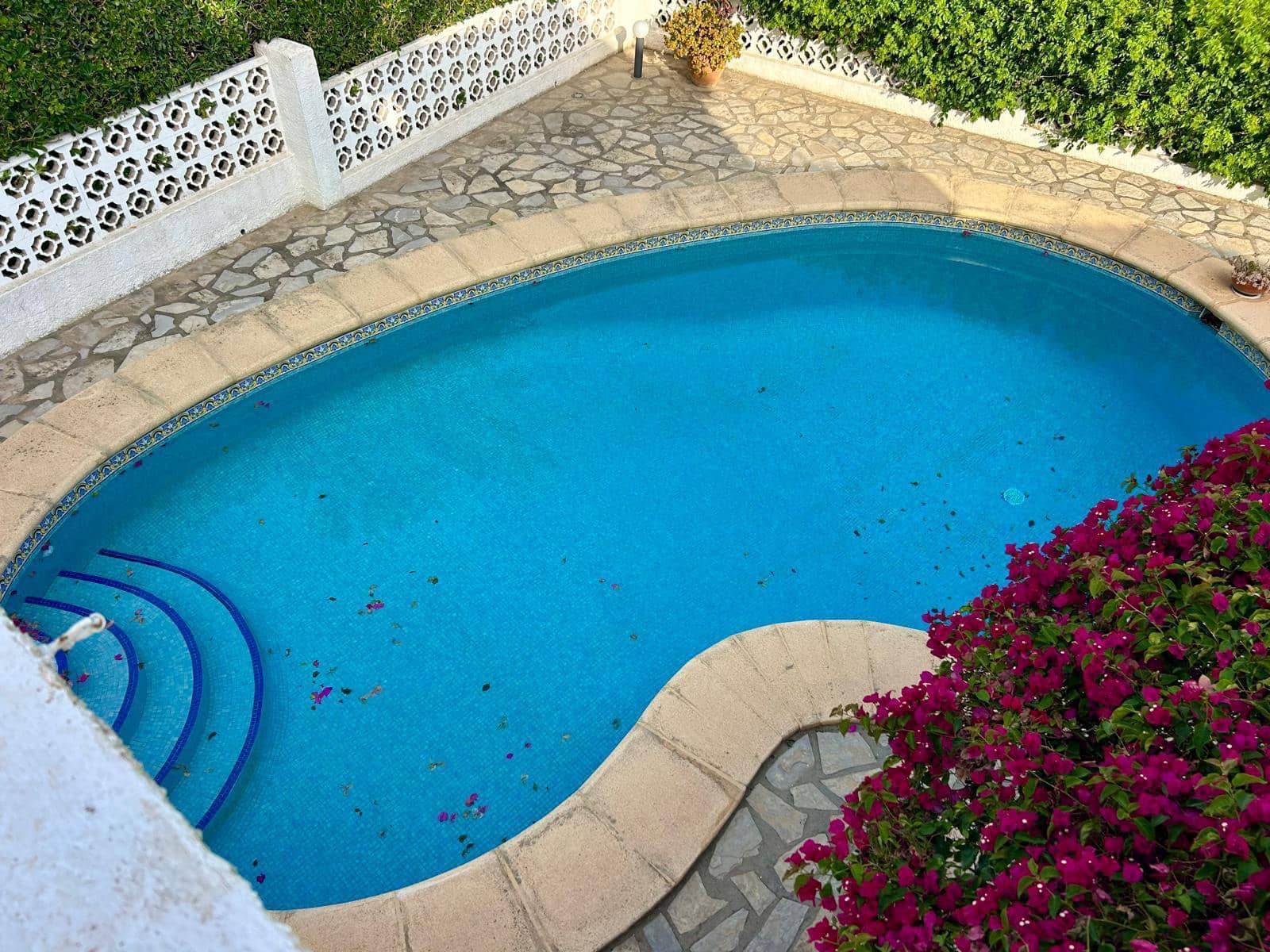 4 sovrum Villa till salu i Denia med pool garage - 695 000 € (Ref: 9891240)