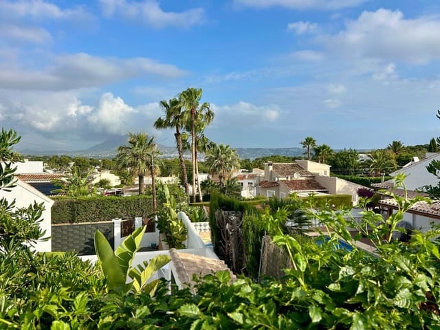 4 sovrum Villa till salu i Dénia med pool garage - 695 000 € (Ref: 9891240)