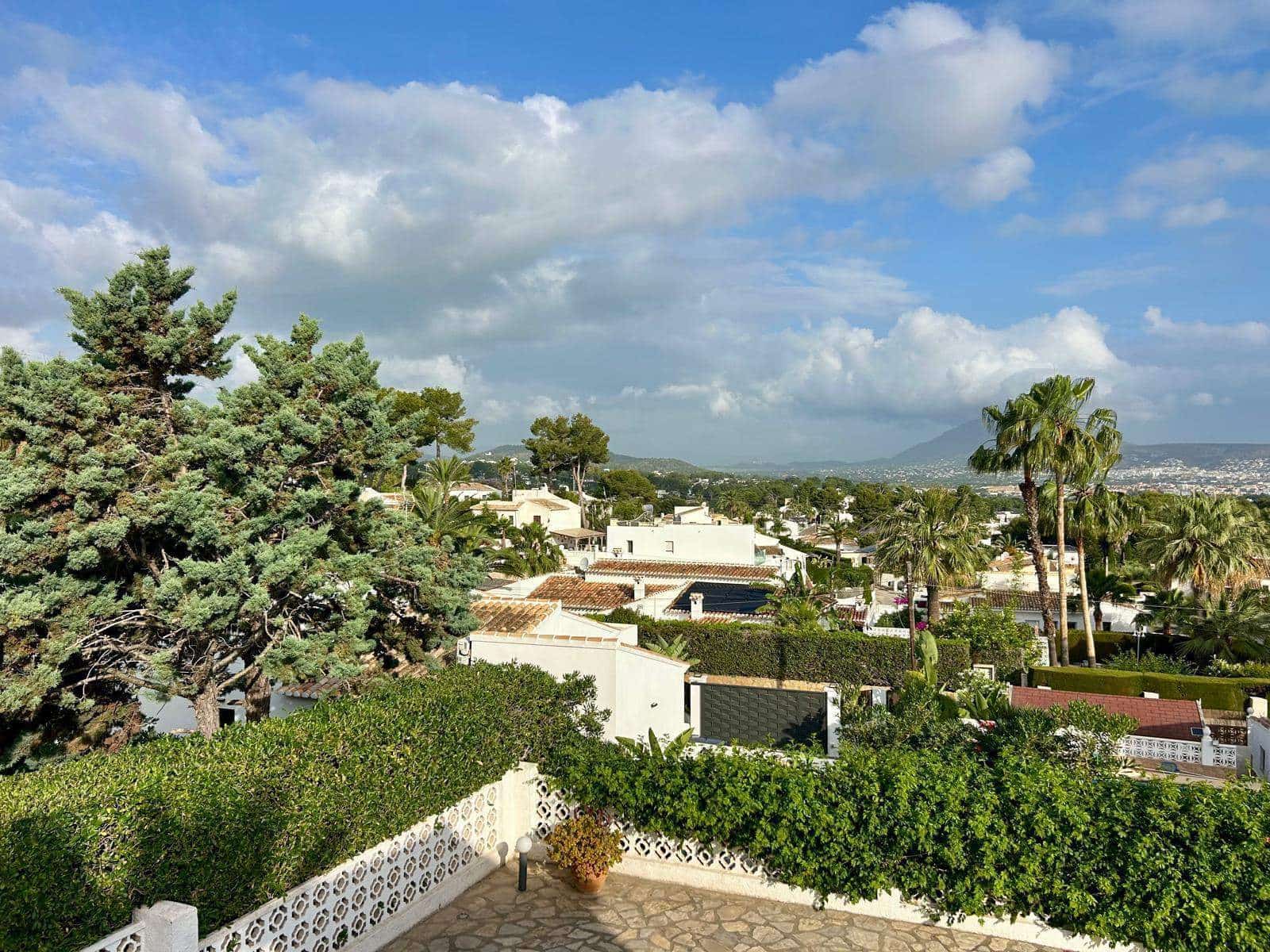 4 sovrum Villa till salu i Denia med pool garage - 695 000 € (Ref: 9891240)