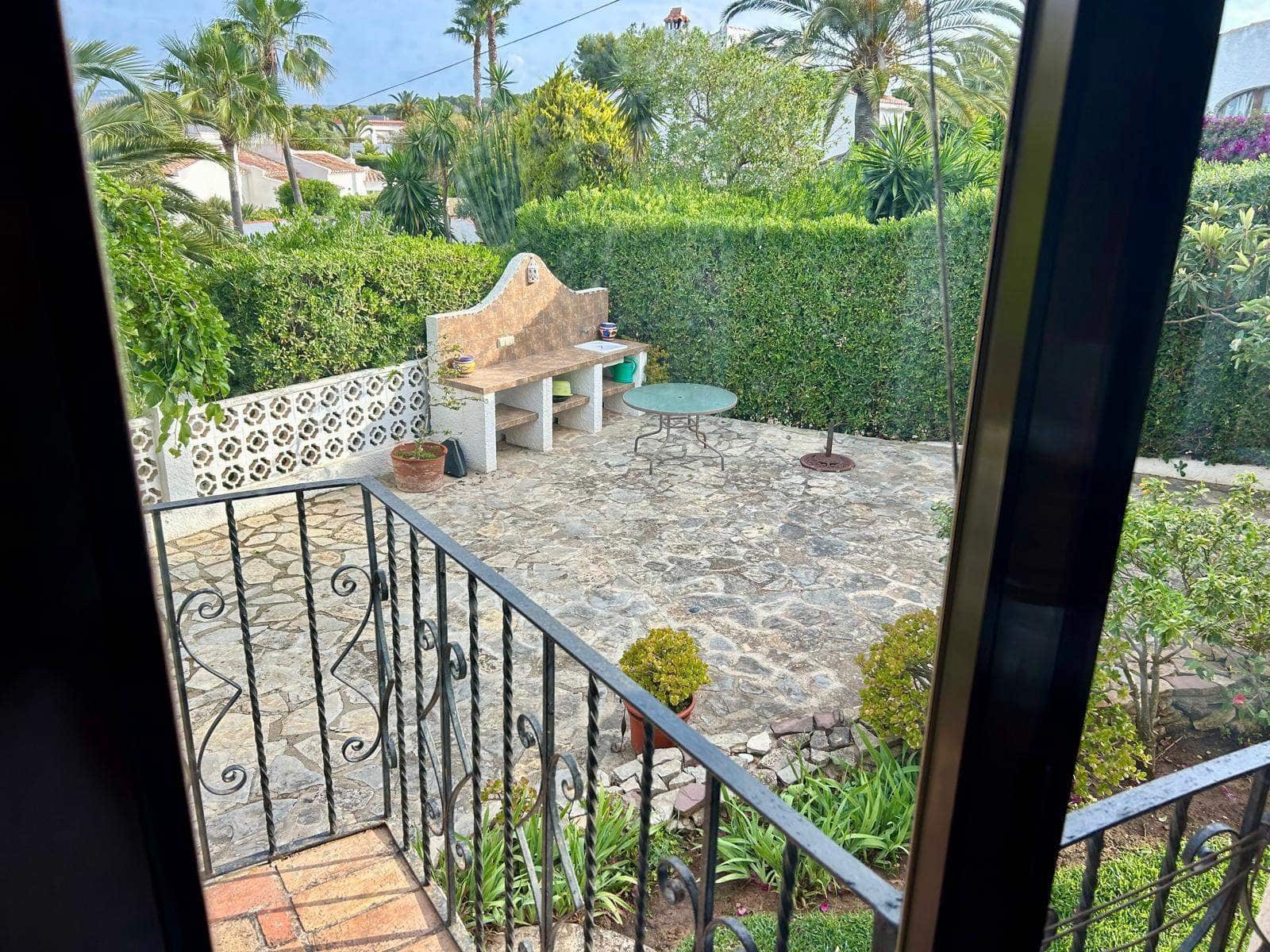 4 sovrum Villa till salu i Denia med pool garage - 695 000 € (Ref: 9891240)