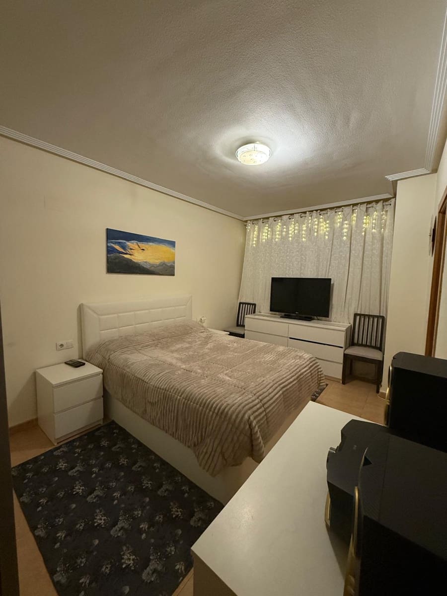 3 bedroom Flat for sale in Pedreguer with pool - € 240,000 (Ref: 9905281)