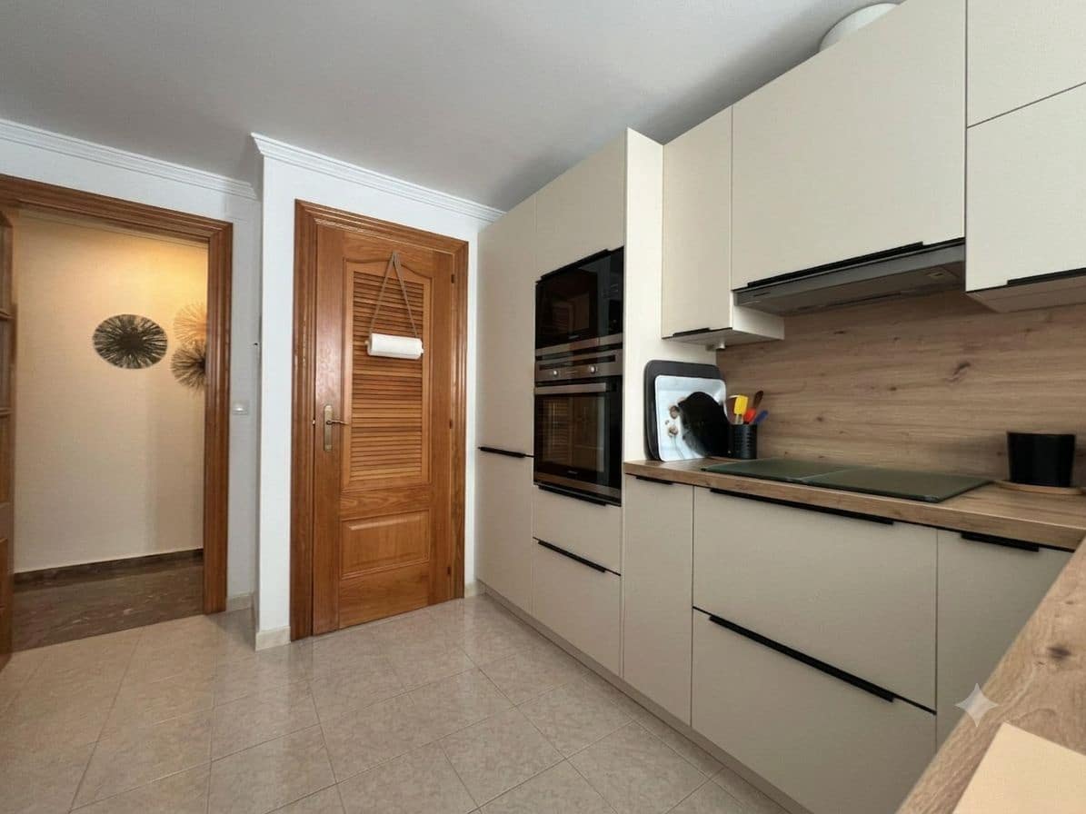 3 bedroom Flat for sale in Pedreguer with garage - € 215,000 (Ref: 9911988)