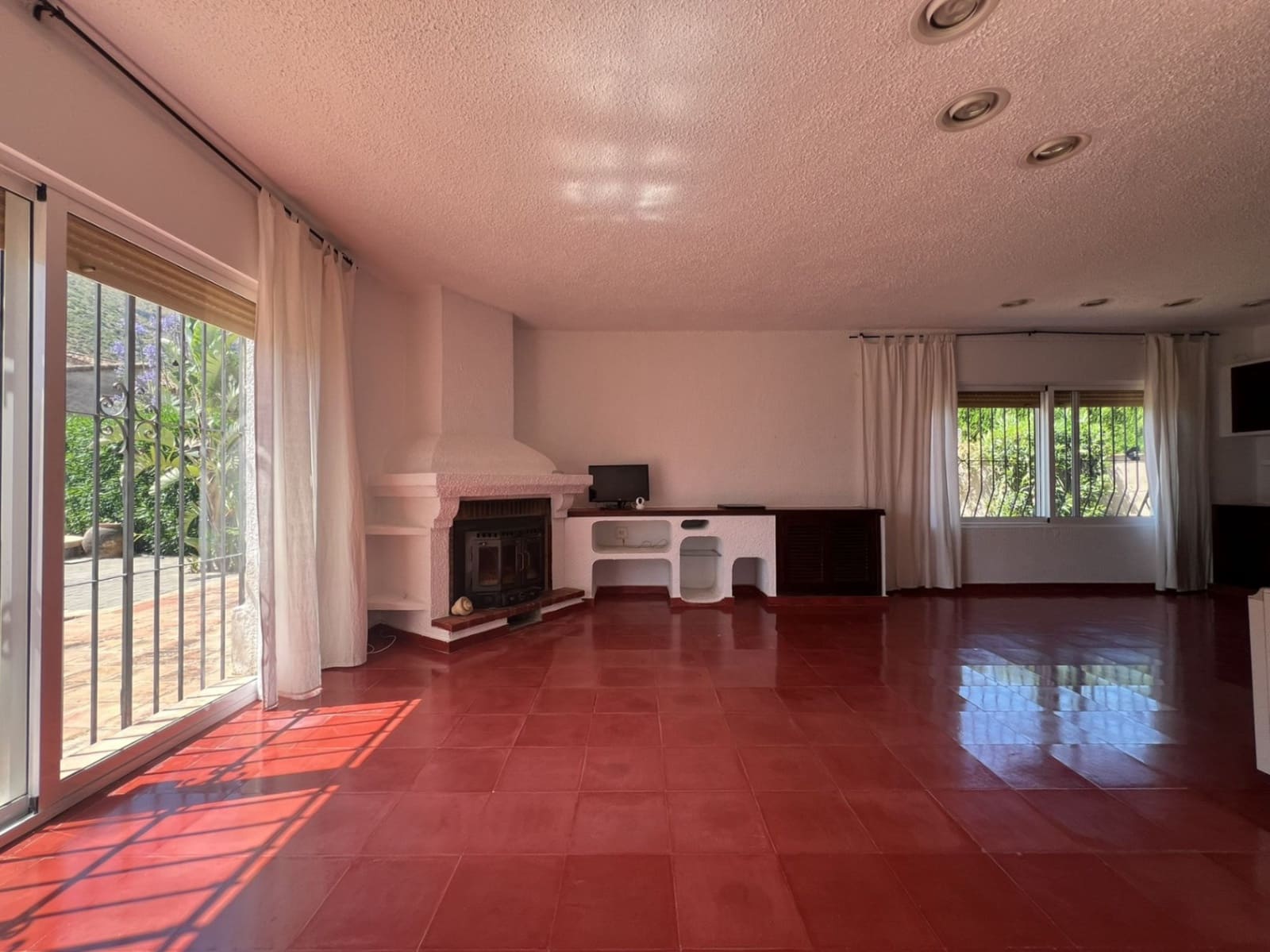 7 bedroom Villa for sale in Pedreguer with pool garage - € 550,000 (Ref: 9911989)