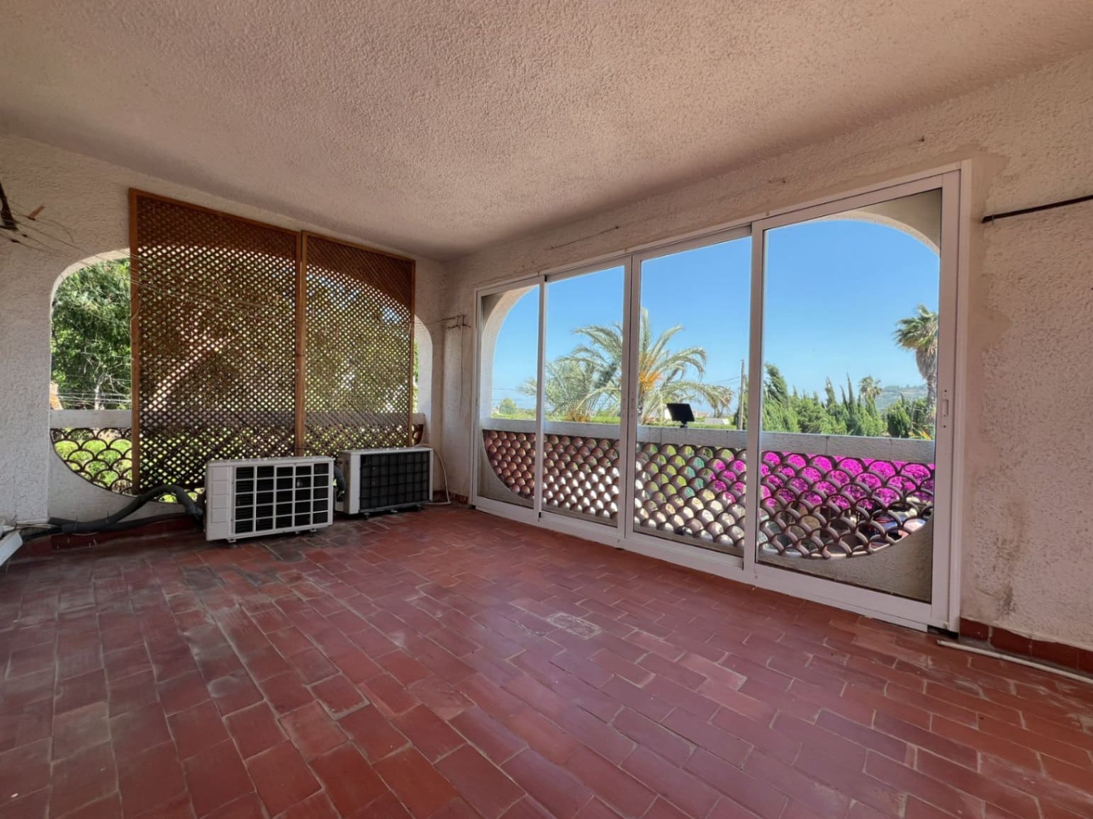 7 bedroom Villa for sale in Pedreguer with pool garage - € 550,000 (Ref: 9911989)