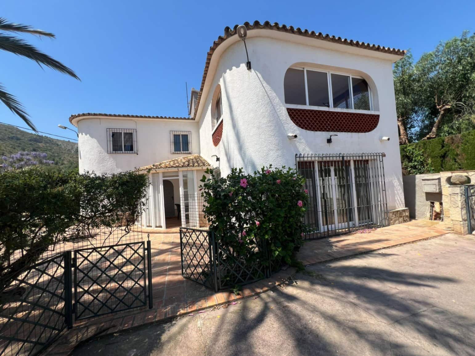 7 bedroom Villa for sale in Pedreguer with pool garage - € 550,000 (Ref: 9911989)