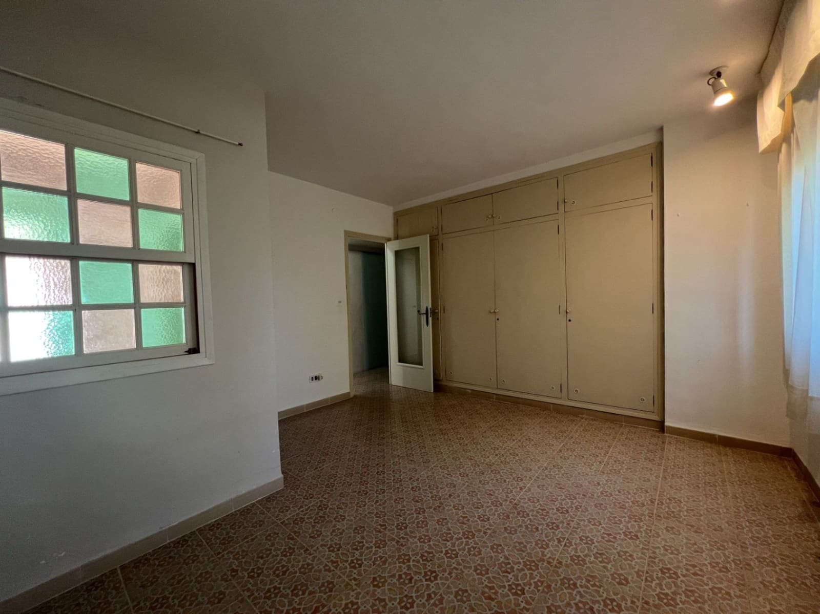 7 bedroom Villa for sale in Pedreguer with pool garage - € 550,000 (Ref: 9911989)