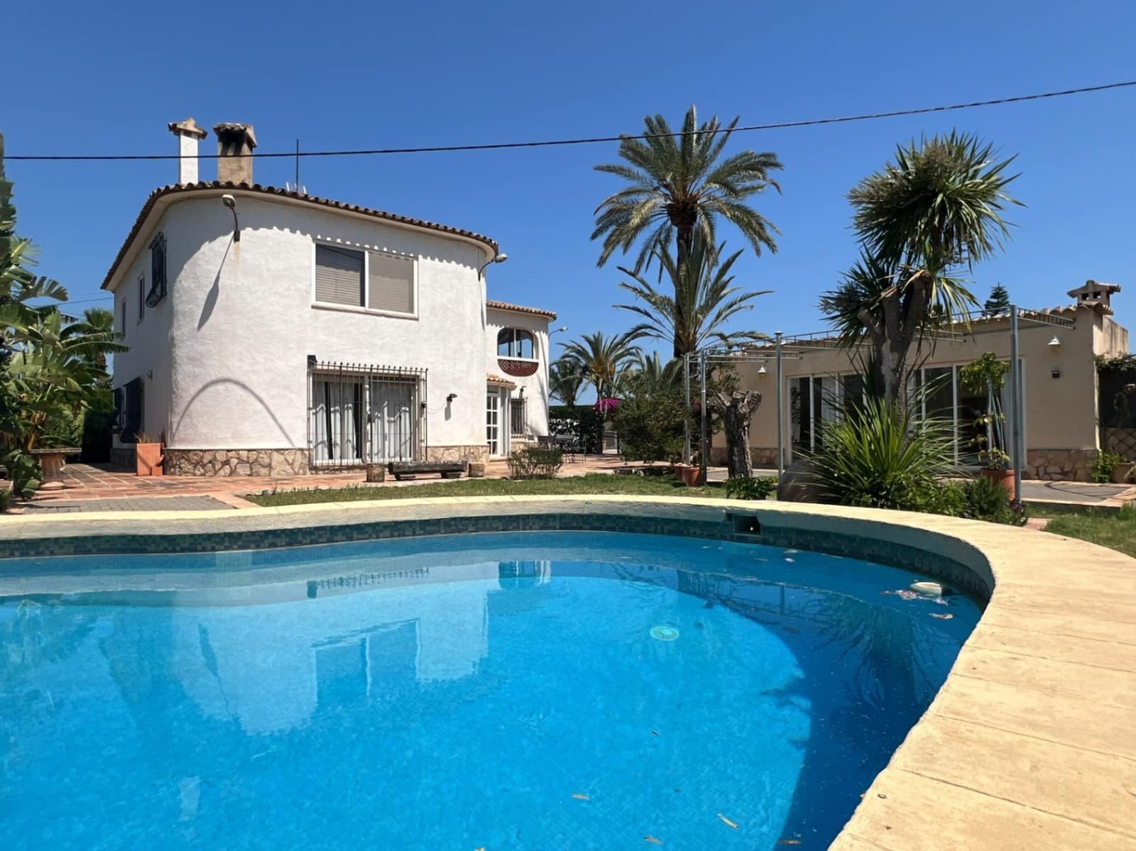 7 bedroom Villa for sale in Pedreguer with pool garage - € 550,000 (Ref: 9911989)