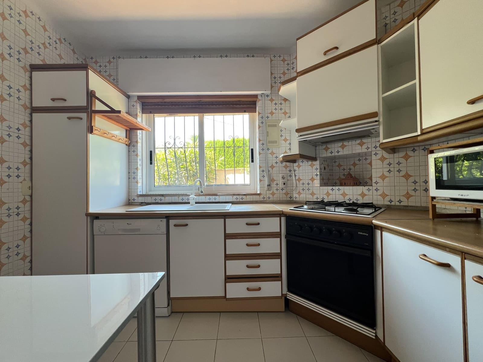 7 bedroom Villa for sale in Pedreguer with pool garage - € 550,000 (Ref: 9911989)