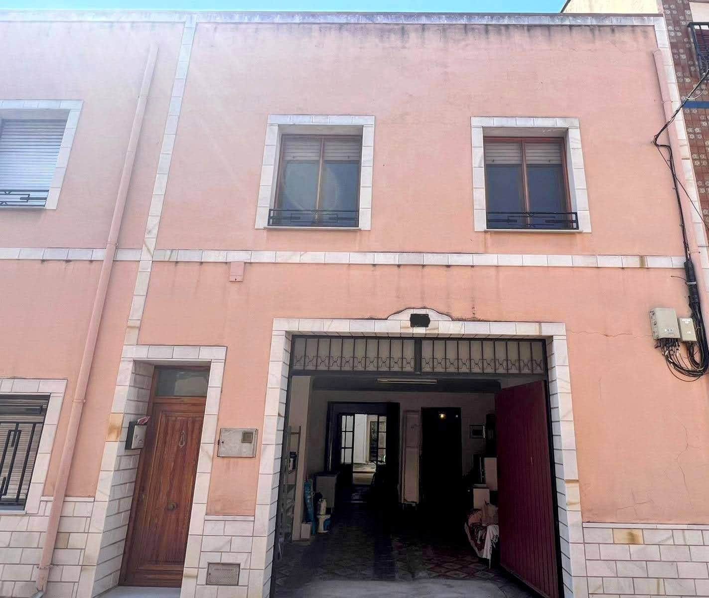 Casa em Banda para venda em Ondara com garagem - 160 000 € (Ref: 9946754)