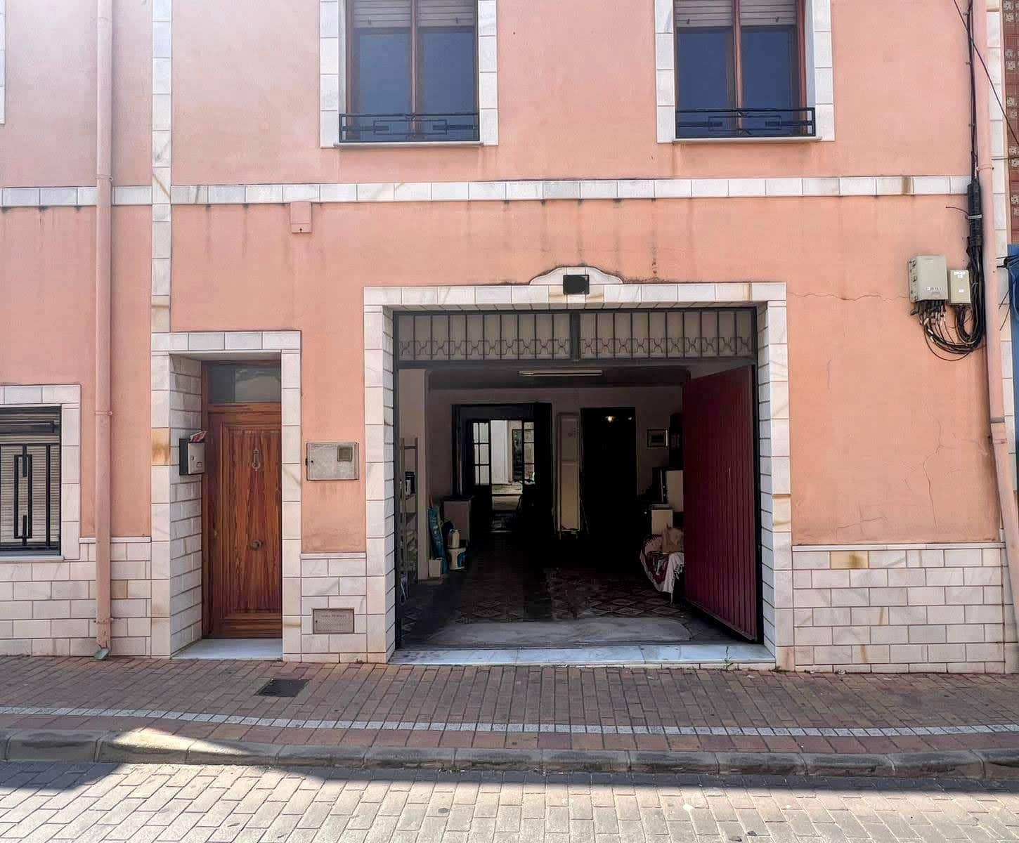 Casa em Banda para venda em Ondara com garagem - 160 000 € (Ref: 9946754)
