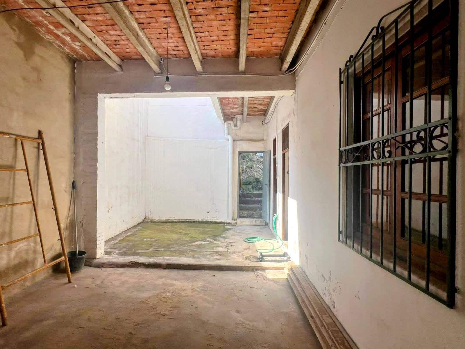 Casa em Banda para venda em Ondara com garagem - 160 000 € (Ref: 9946754)
