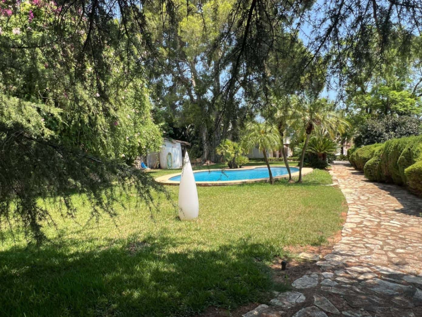 Villa til salg i Pego med swimmingpool - € 950.000 (Ref: 9991504)