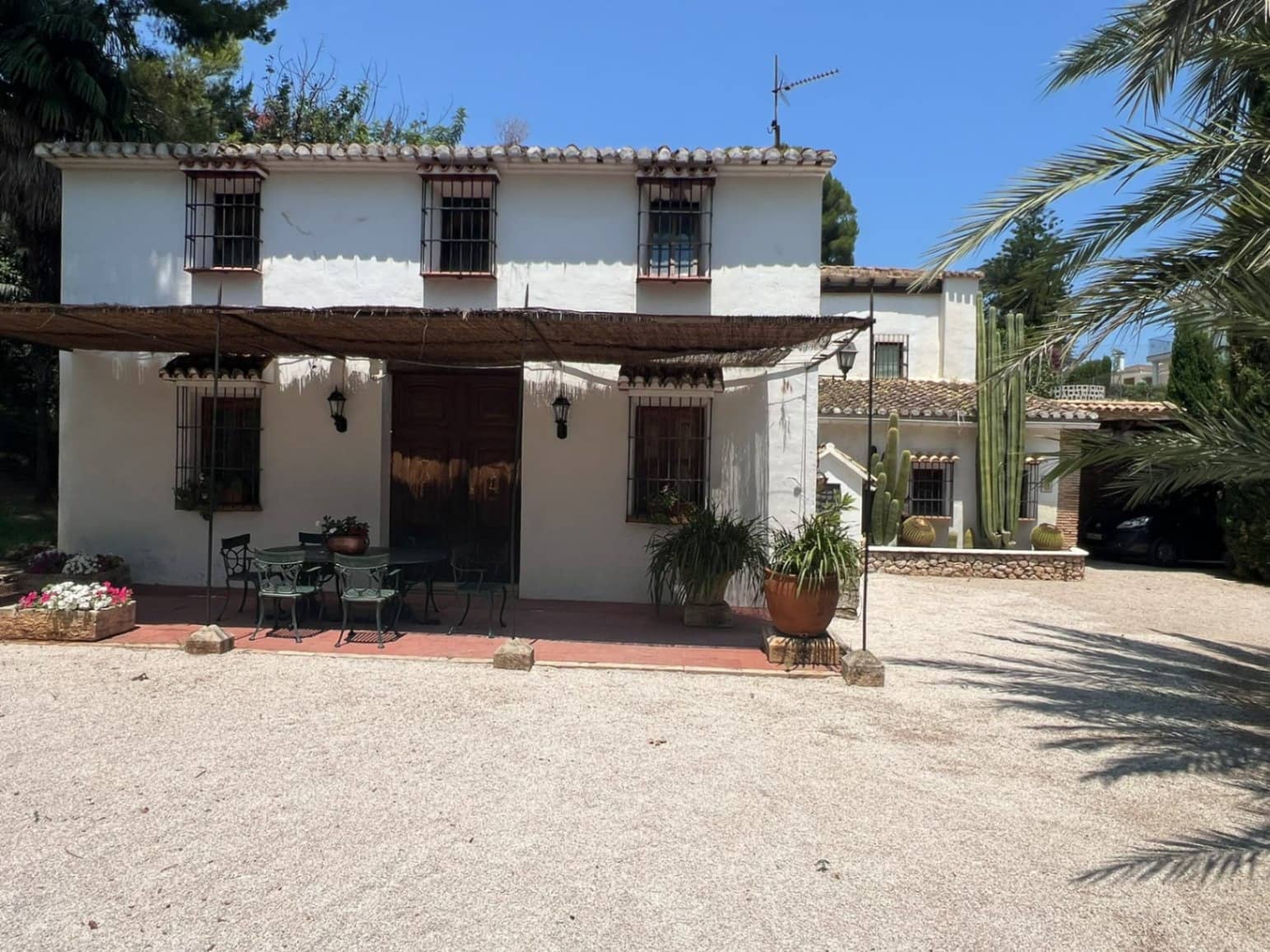 Villa til salg i Pego med swimmingpool - € 950.000 (Ref: 9991504)