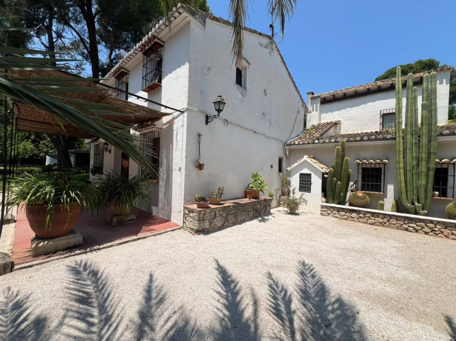 Villa til salg i Pego med swimmingpool - € 950.000 (Ref: 9991504)