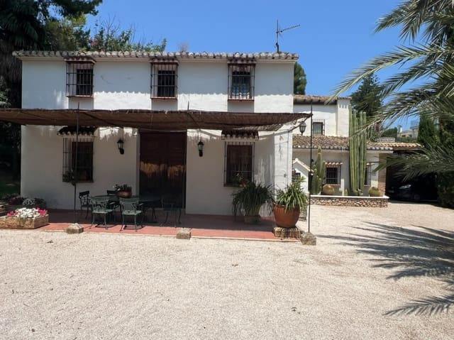Villa til salg i Pego med swimmingpool - € 950.000 (Ref: 9991504)