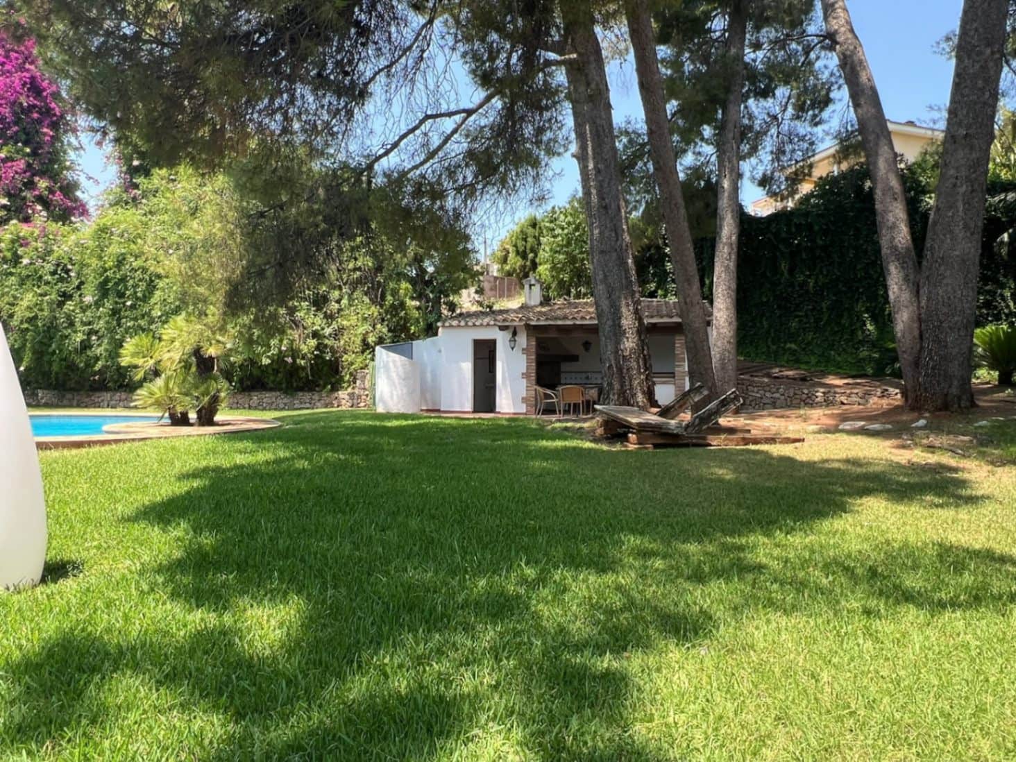 Villa til salg i Pego med swimmingpool - € 950.000 (Ref: 9991504)