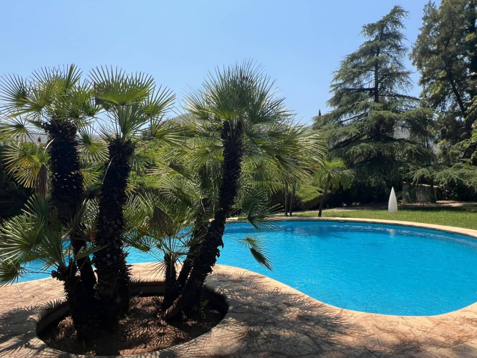 Villa til salg i Pego med swimmingpool - € 950.000 (Ref: 9991504)