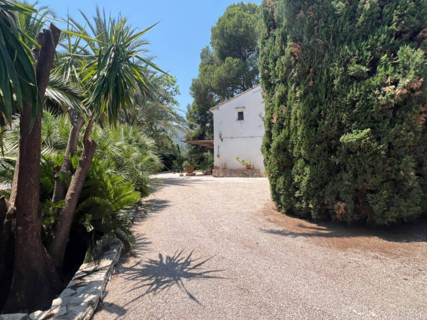 Villa til salg i Pego med swimmingpool - € 950.000 (Ref: 9991504)