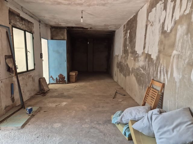 Hus til salgs i Pedreguer - € 150 000 (Ref: 9991850)