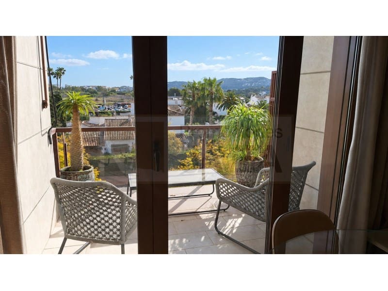 2 Zimmer Apartment zu verkaufen in Javea / Xabia mit Pool Garage - 650.000 € (Ref: 10023045)