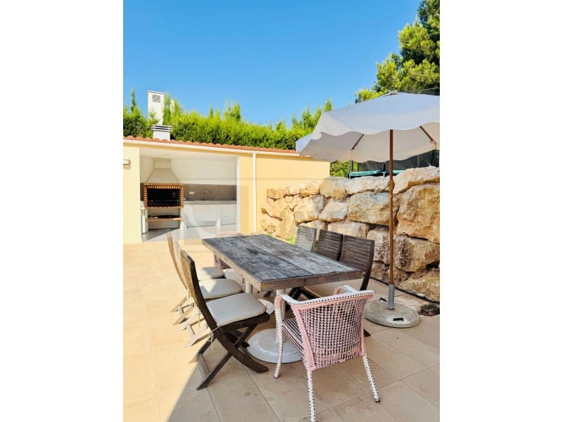 3 soveværelse Villa til salg i Javea / Xabia med swimmingpool - € 1.700.000 (Ref: 10023046)