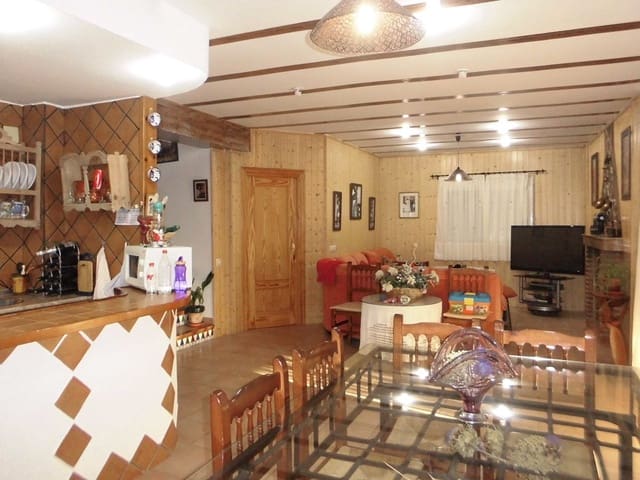 5 Zimmer Finca/Landgut zu verkaufen in Quesada mit Garage - 225.000 € (Ref: 9462737)