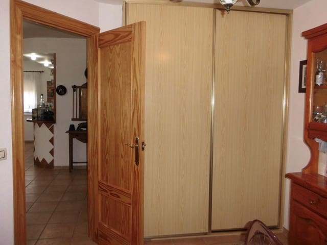 5 Zimmer Finca/Landgut zu verkaufen in Quesada mit Garage - 225.000 € (Ref: 9462737)