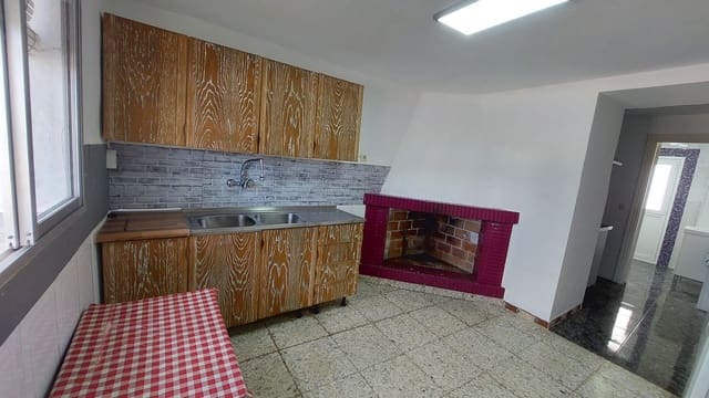 4 Zimmer Haus zu verkaufen in Quesada mit Garage - 60.000 € (Ref: 9462739)