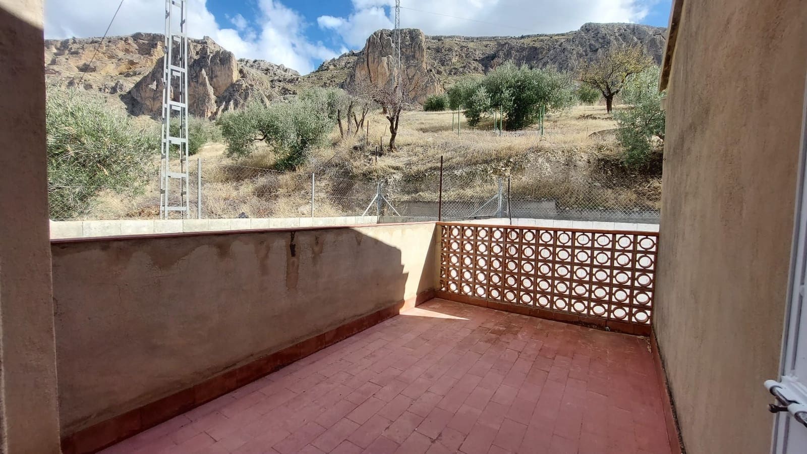 4 Zimmer Haus zu verkaufen in Quesada mit Garage - 60.000 € (Ref: 9462739)