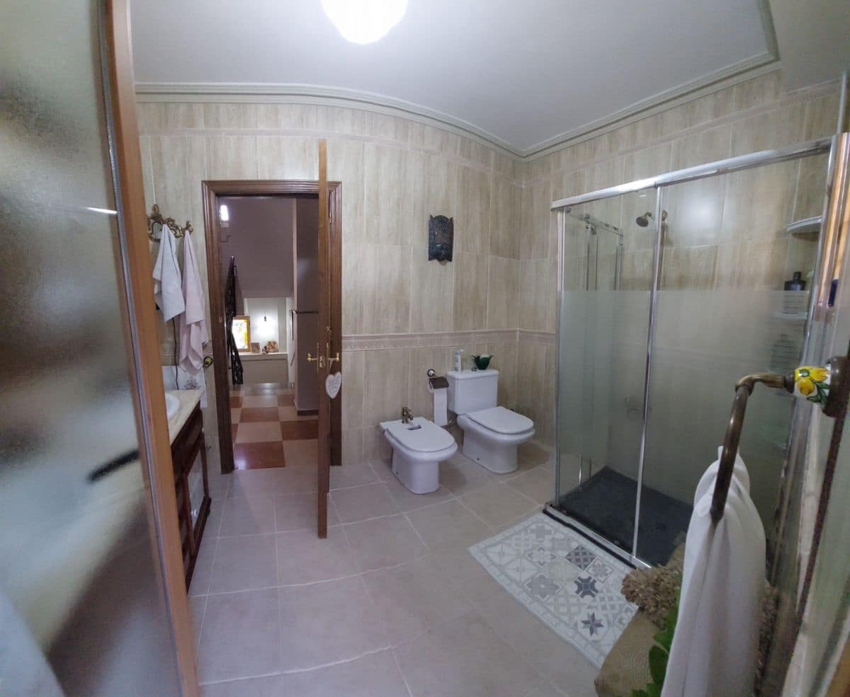 4 Zimmer Haus zu verkaufen in Quesada mit Garage - 220.000 € (Ref: 9462741)