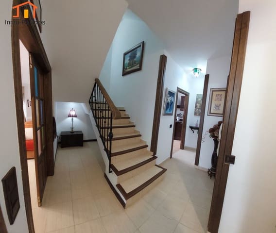 5 Zimmer Haus zu verkaufen in Quesada mit Garage - 200.000 € (Ref: 9462745)