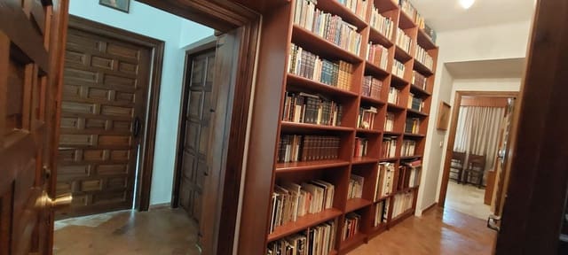 5 soveværelse Byhus til salg i Quesada - € 120.000 (Ref: 9462747)