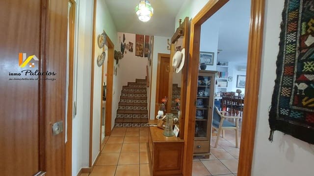 3 Zimmer Haus zu verkaufen in Quesada mit Garage - 150.000 € (Ref: 9462748)