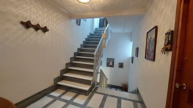 4 Zimmer Haus zu verkaufen in Quesada - 180.000 € (Ref: 9462751)