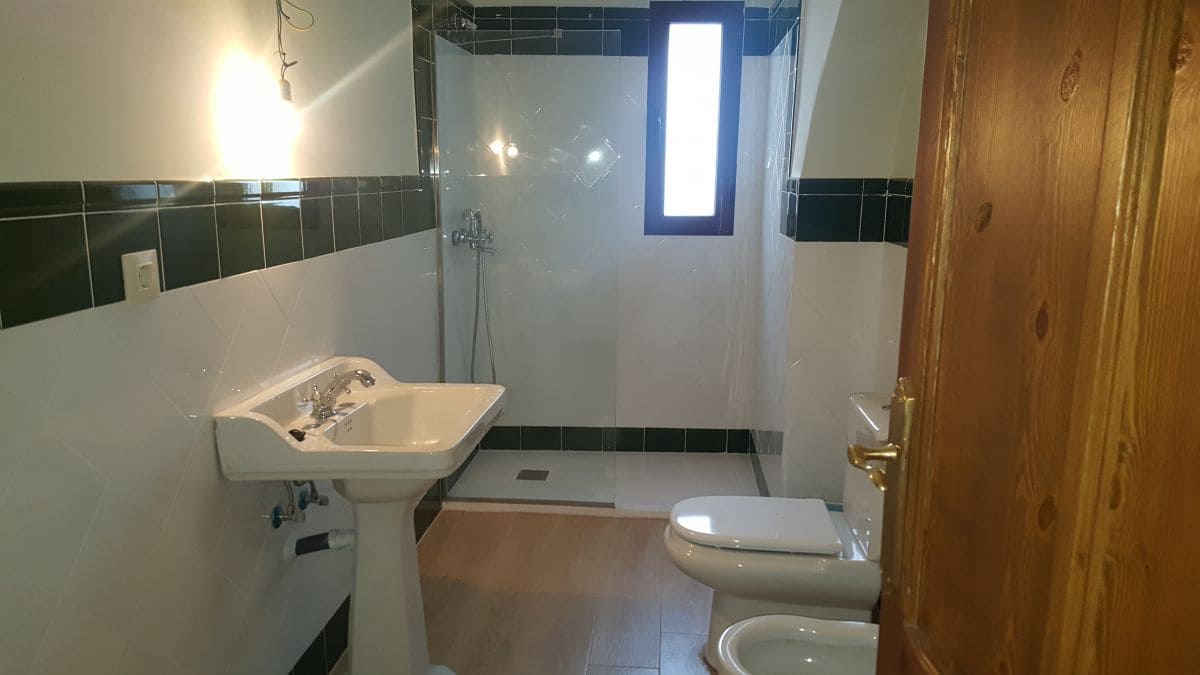 4 Zimmer Haus zu verkaufen in Quesada mit Garage - 160.000 € (Ref: 9465421)