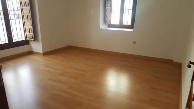 4 Zimmer Haus zu verkaufen in Quesada mit Garage - 160.000 € (Ref: 9465421)
