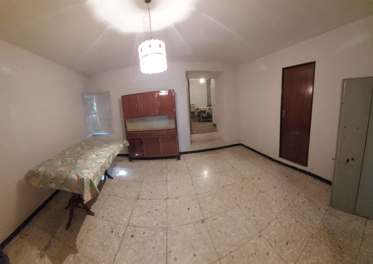 Haus zu verkaufen in Quesada - 30.000 € (Ref: 9465422)