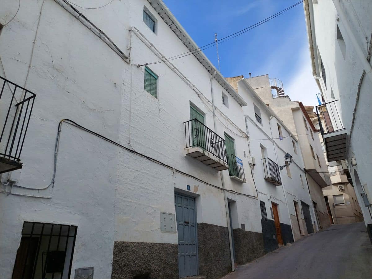 Haus zu verkaufen in Quesada - 30.000 € (Ref: 9465422)