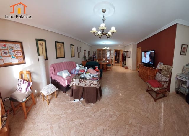 3 Zimmer Haus zu verkaufen in Quesada mit Garage - 125.000 € (Ref: 9465423)