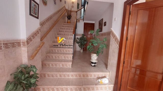 4 Zimmer Haus zu verkaufen in Quesada mit Garage - 89.000 € (Ref: 9465429)