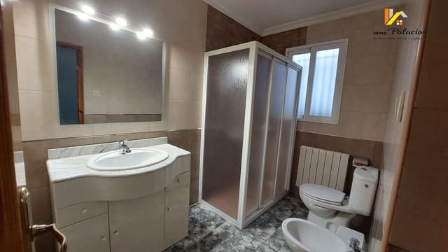 4 Zimmer Haus zu verkaufen in Quesada mit Garage - 85.000 € (Ref: 9465430)