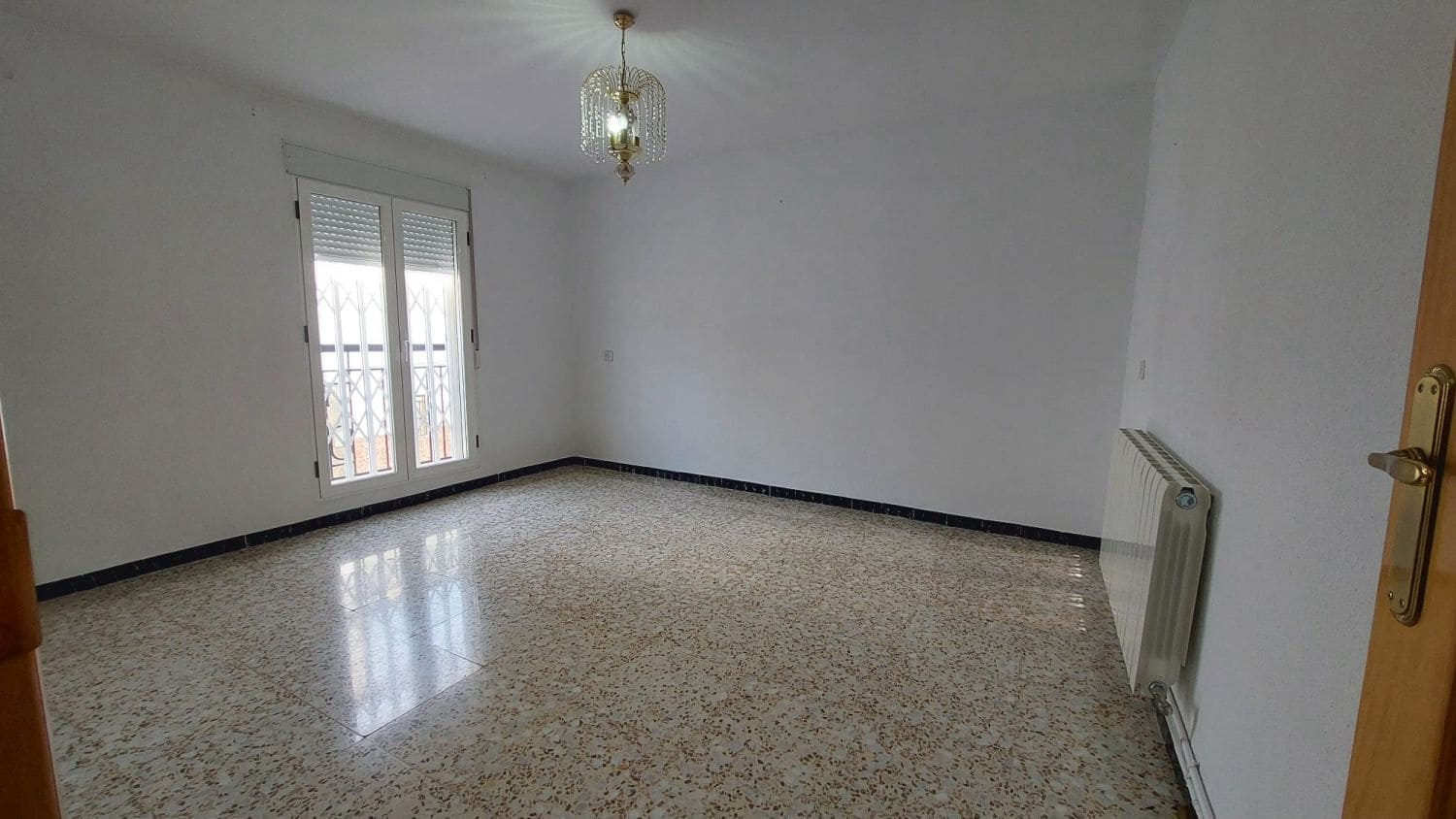 4 Zimmer Haus zu verkaufen in Quesada mit Garage - 85.000 € (Ref: 9465430)