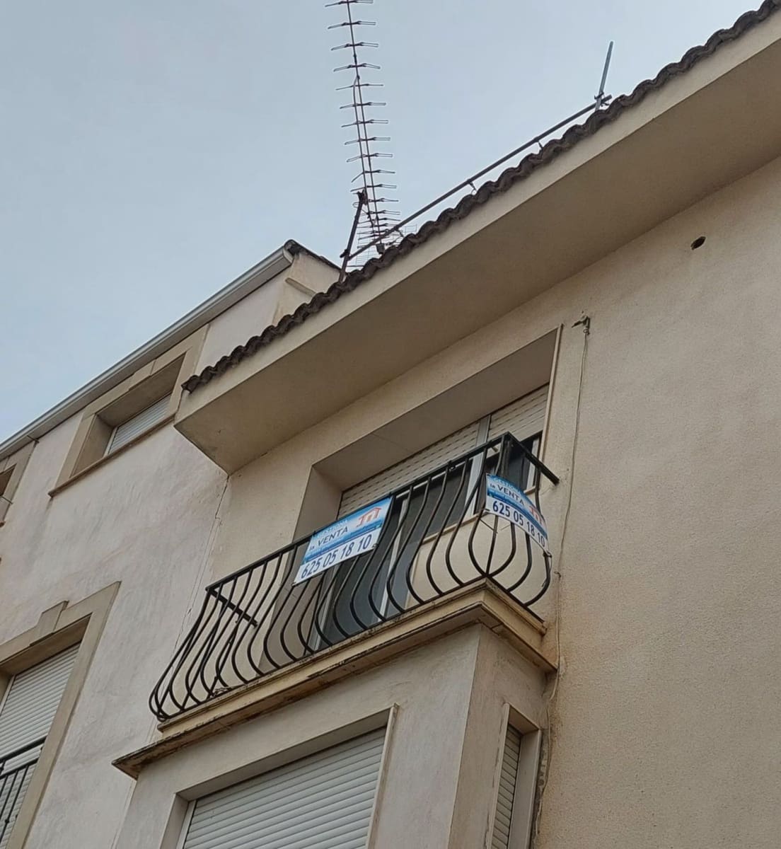 3 bedroom Flat for sale in Quesada - € 39,000 (Ref: 9465431)