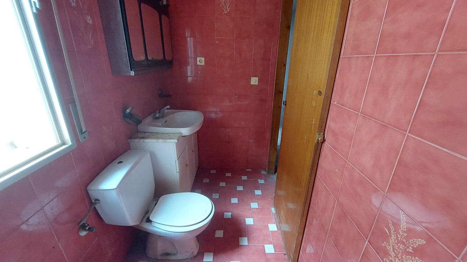 3 bedroom Flat for sale in Quesada - € 39,000 (Ref: 9465431)