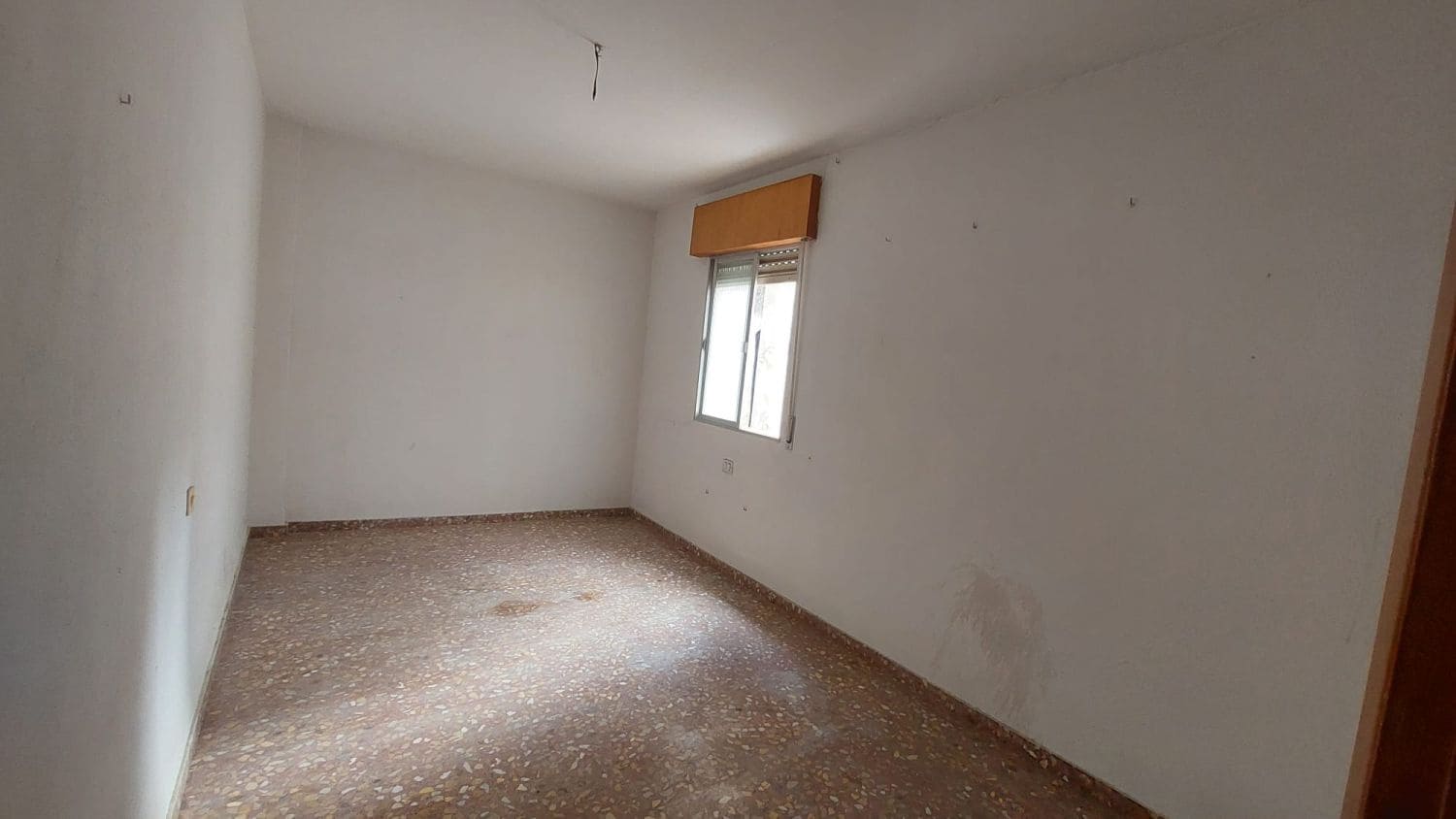 3 bedroom Flat for sale in Quesada - € 39,000 (Ref: 9465431)